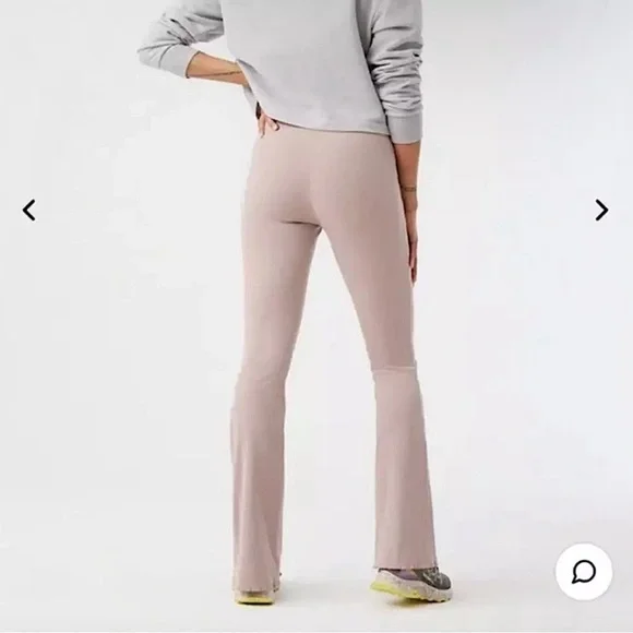 Outdoor Voices Mocha Pink SuperForm Rib Flare Pants- M - Picture 2 of 7